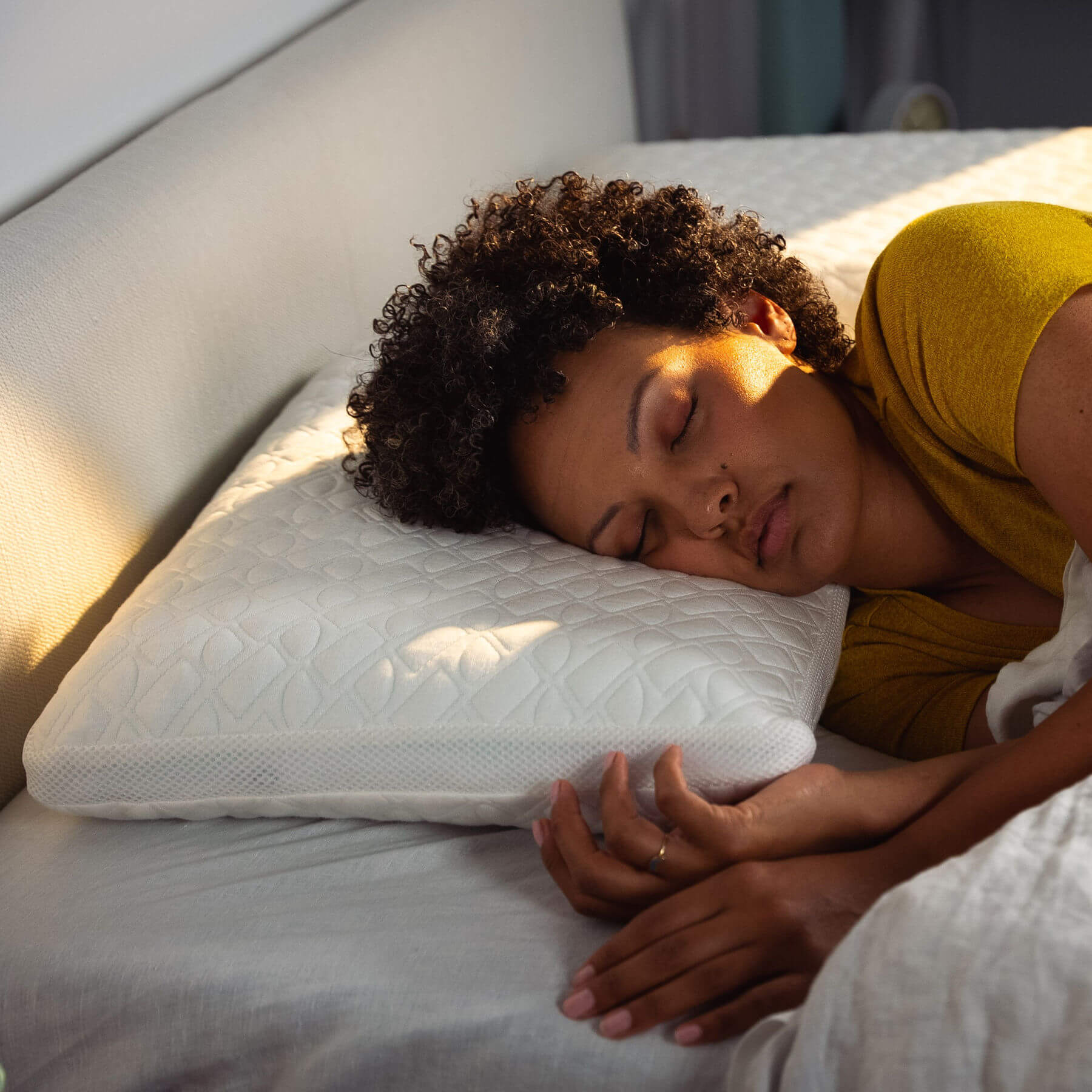 Gel Memory Foam Pillow - Image 3